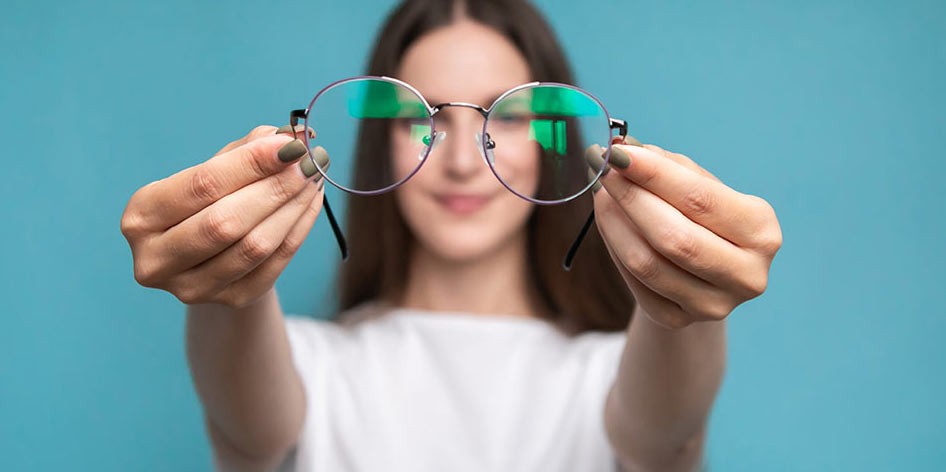 Design your own glasses in Williamsville