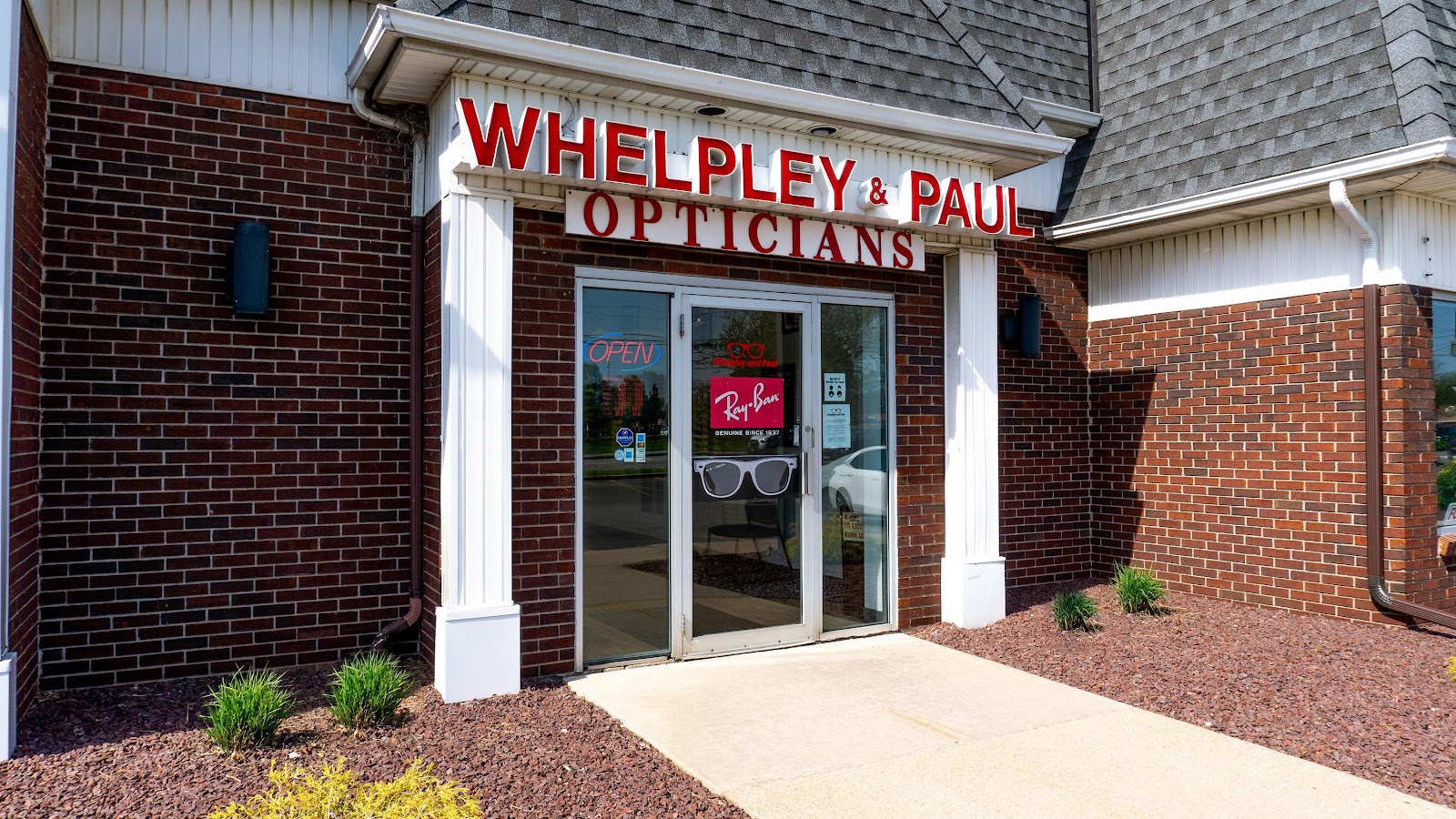 Whelpley & Paul - Greece Store