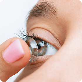scleral lenses being put into the eye